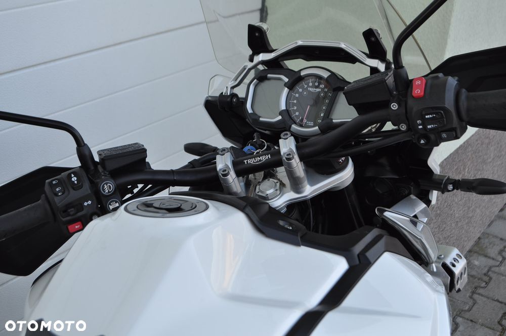 Triumph Tiger - 8