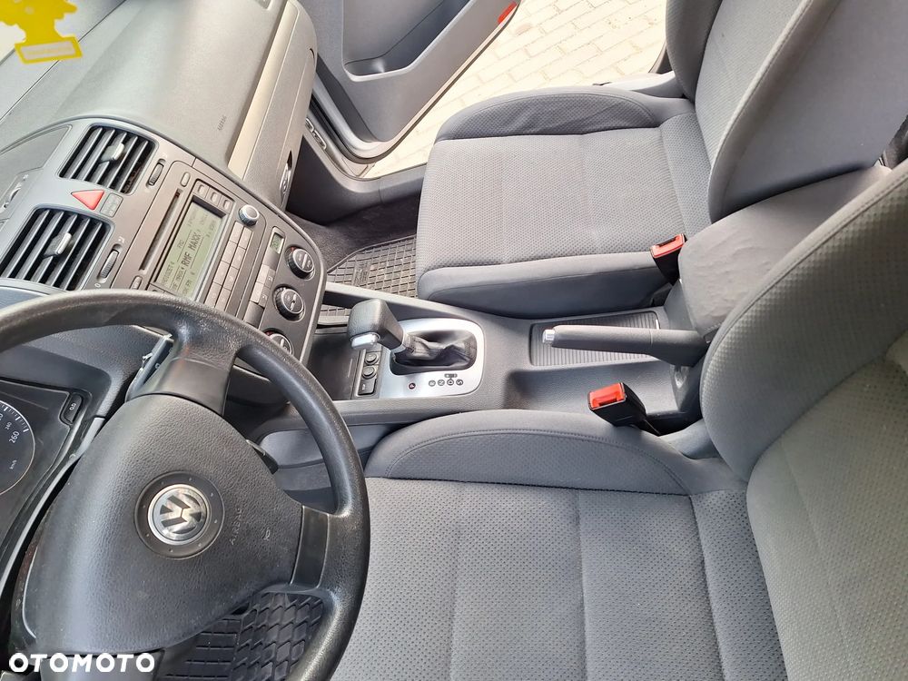Volkswagen Golf 1.6 FSI Automatik Goal - 17