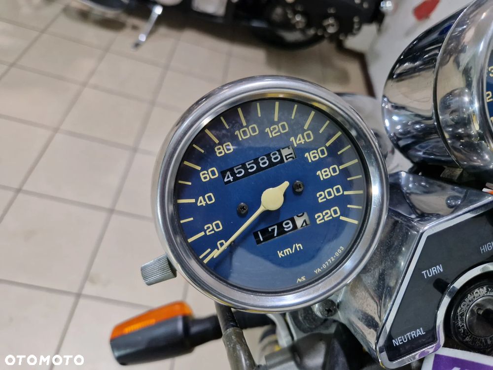 Yamaha XJ - 22