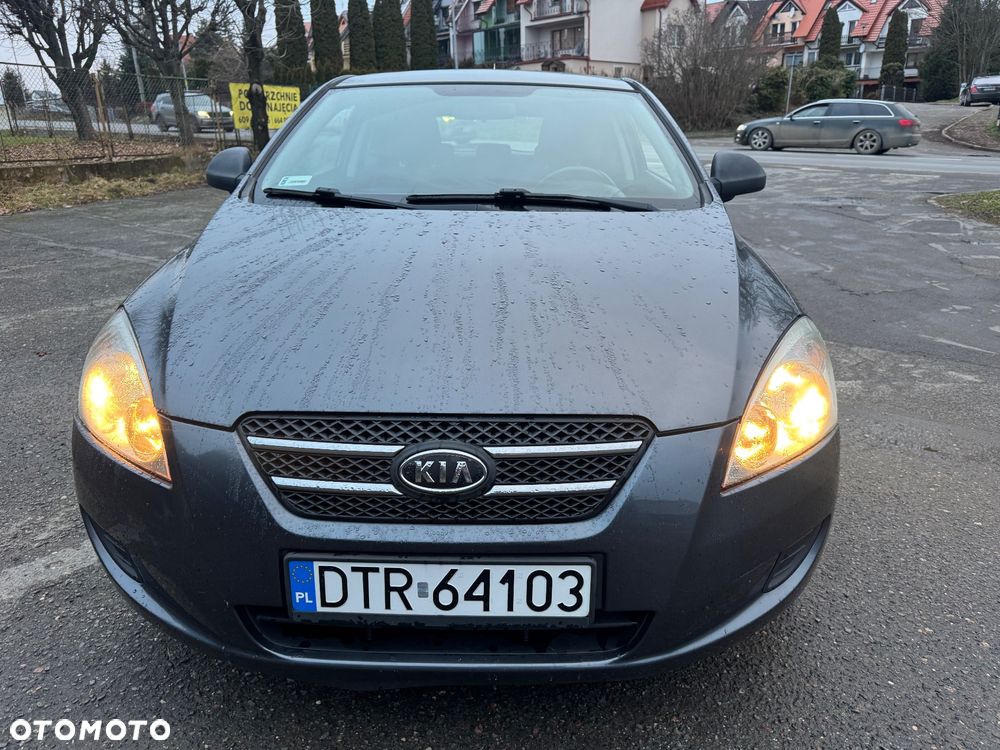 Kia ProCeed 1.4 CVVT Dream-Team Edition - 3