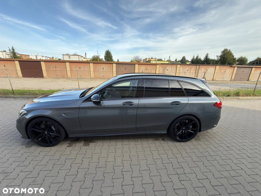 Mercedes-Benz Klasa C AMG 63 AMG Speedshift 7G-MCT - 2