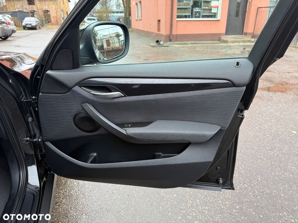 BMW X1 sDrive18d - 17