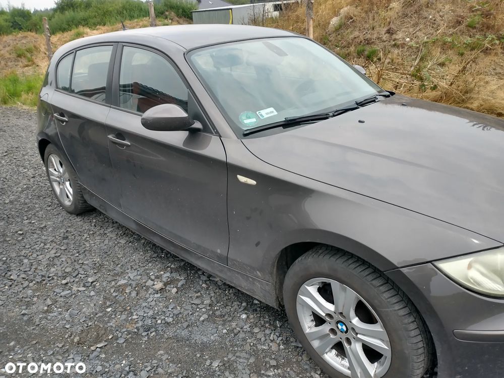 BMW Seria 1 120d - 4