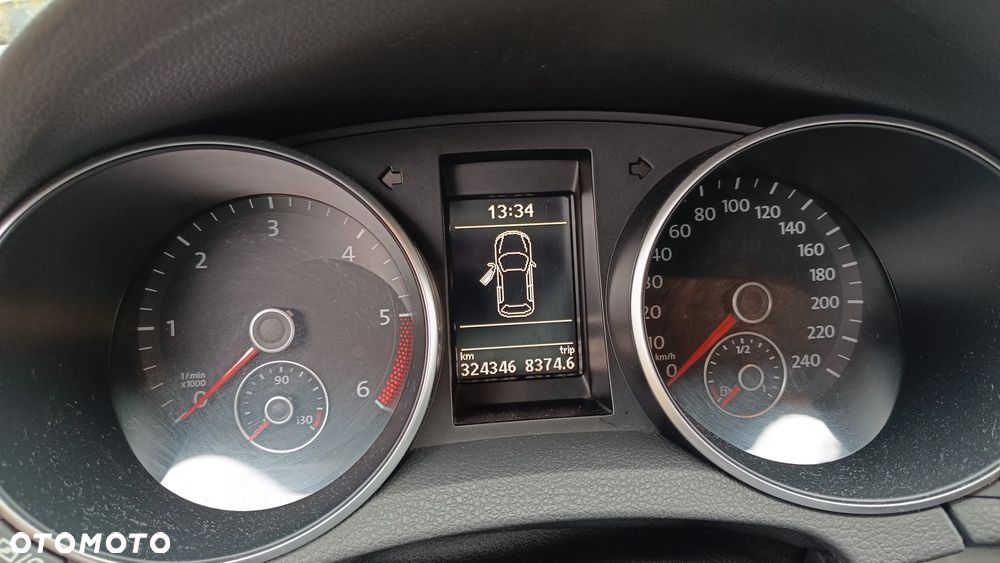 Volkswagen Golf VI 1.6 TDI Trendline - 27