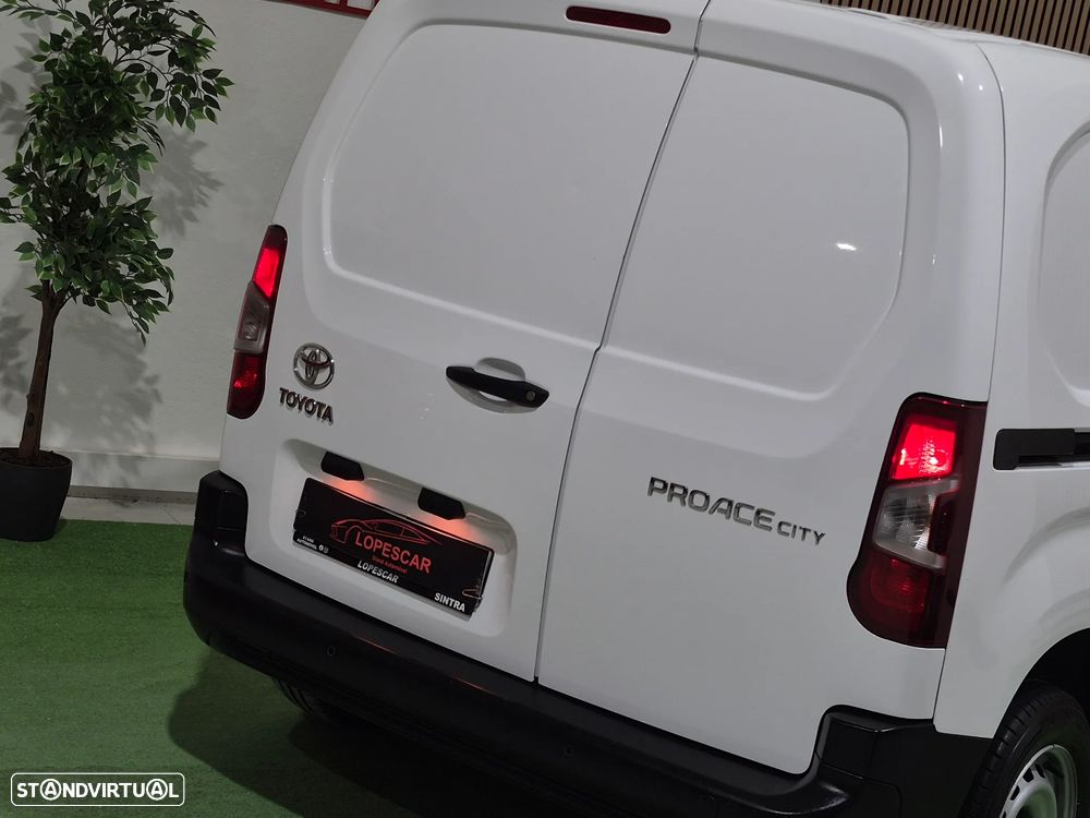 Toyota Proace 1.5D - 2022 - 3 LUG | GARANTIA | NACIONAL - 6
