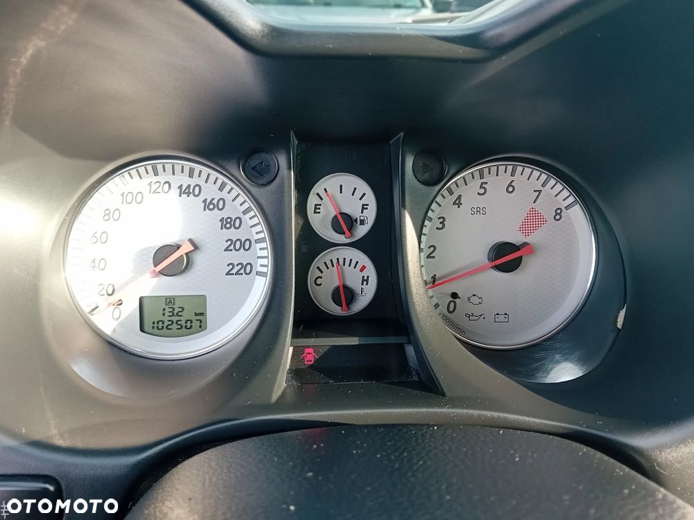 Mitsubishi Outlander - 19