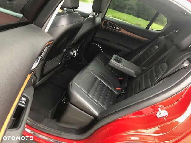 Alfa Romeo Stelvio 2.0 Turbo First Edition Q4 - 12