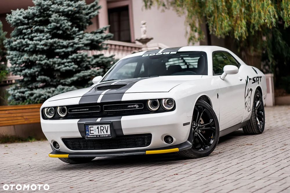 Dodge Challenger 5.7 R/T - 8