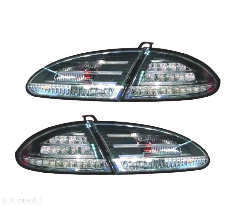 FAROLINS TRASEIROS LED SEAT LEON 1P 04-09 PRETO - 1