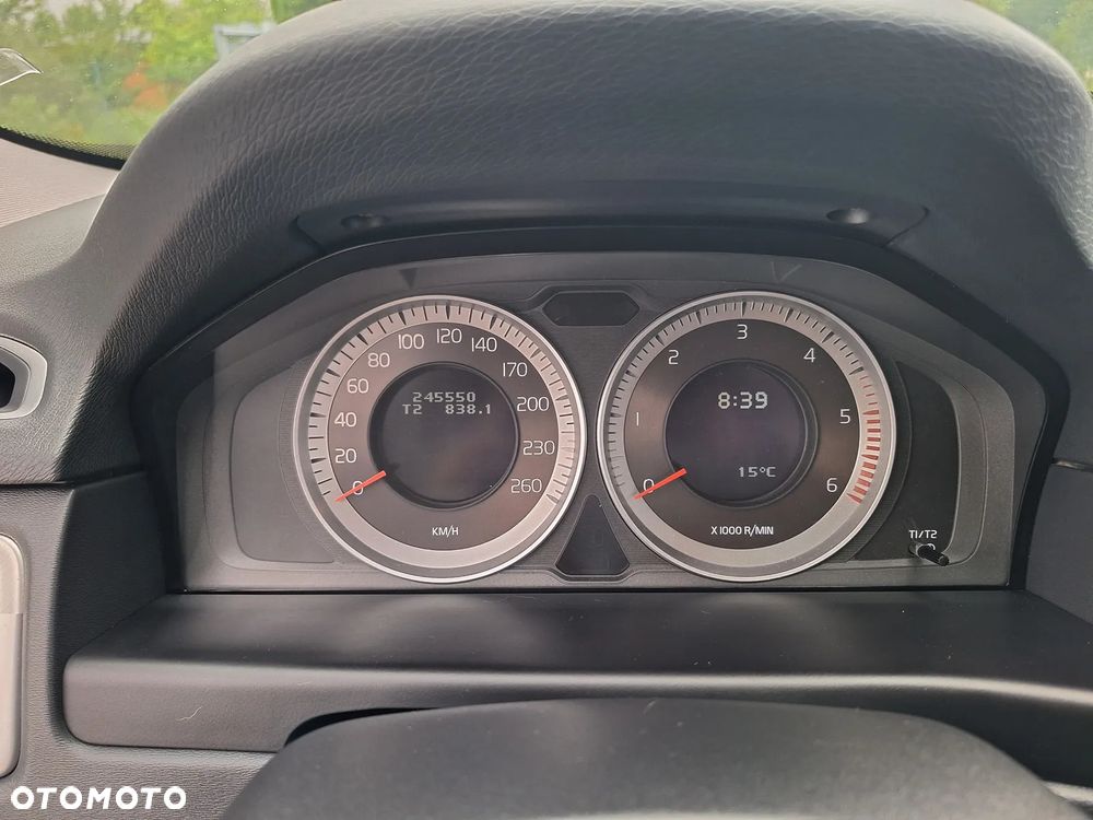 Volvo XC 70 D4 Geartronic Summum - 28