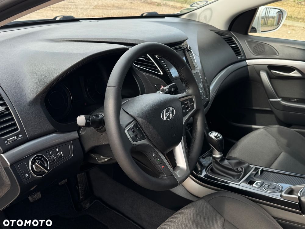 Hyundai i40 Kombi 1.6 Classic - 10