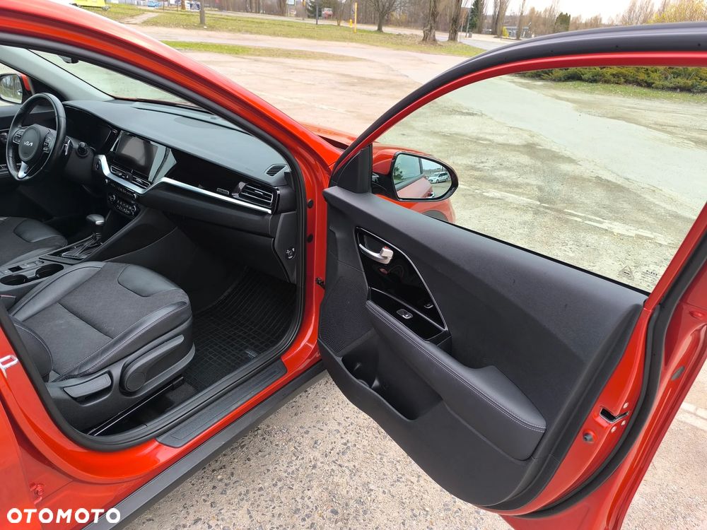 Kia Niro 1.6 GDI Hybrid L Business Line - 11