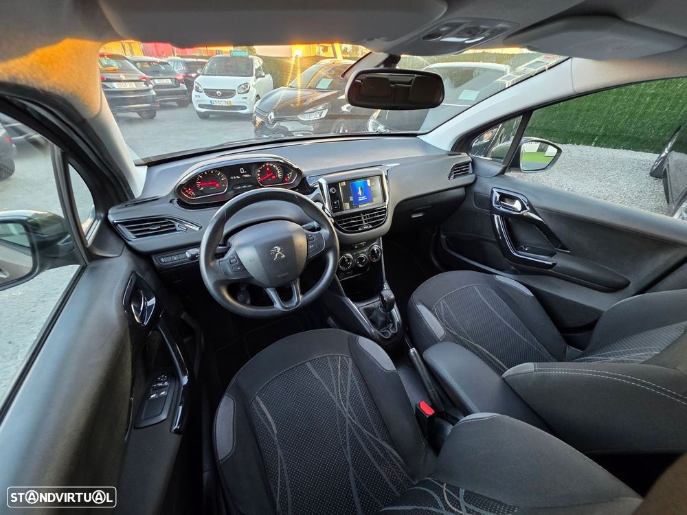Peugeot 208 1.2 VTi Active - 8