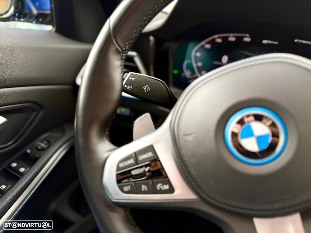 BMW 320 e Pack M Auto - 19