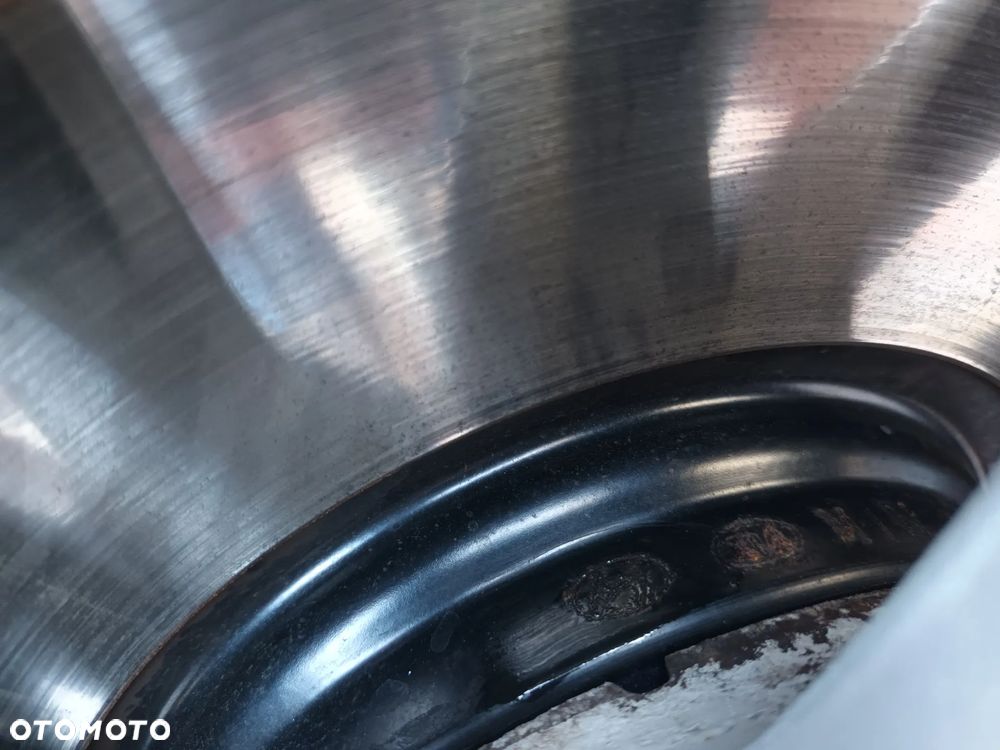 Hyundai Tucson 1.6 GDI BlueDrive Style 2WD - 31