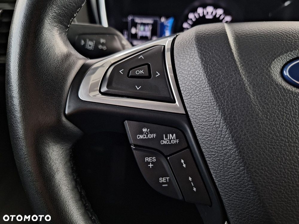 Ford Mondeo SW 2.0 Hybrid Titanium - 39