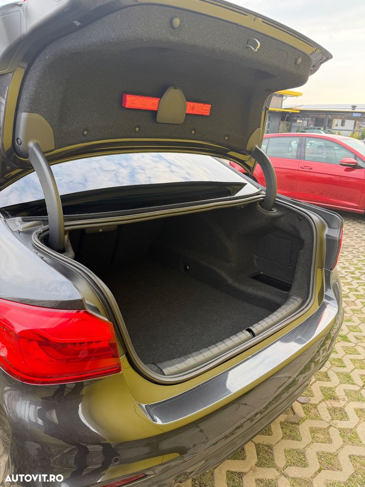 BMW Seria 5 520d xDrive AT - 8