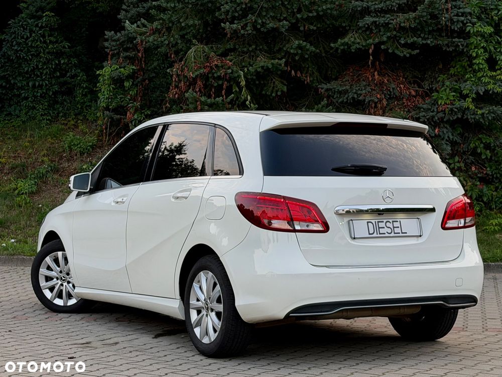 Mercedes-Benz Klasa B 160 d Edition - 15