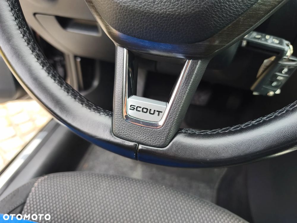 Skoda Octavia 2.0 TDI 4x4 DSG Scout - 27