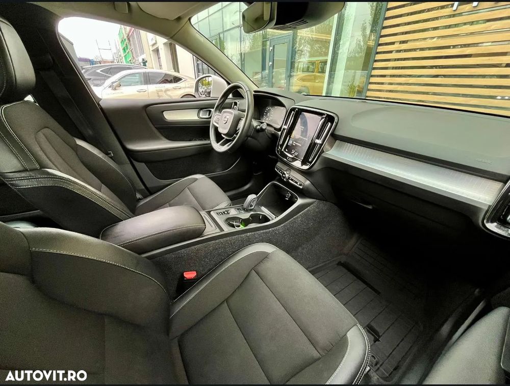 Volvo XC 40 T5 AWD Momentum - 14