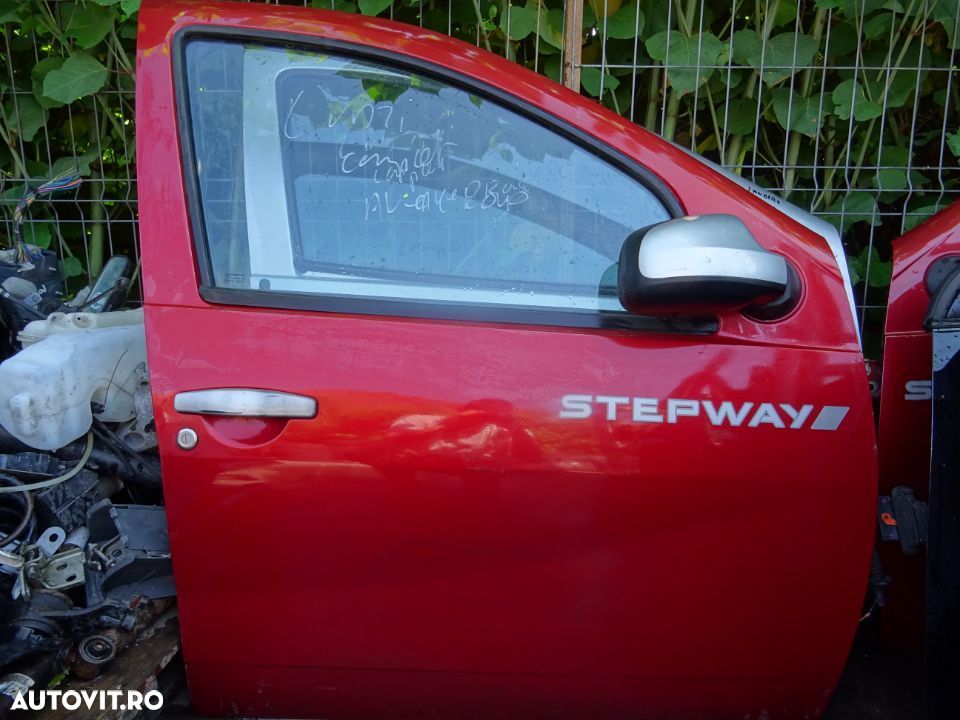 Vand Usa Fata Dreapta Dacia Sandero Stepway din 2010 volan pe stanga - 1