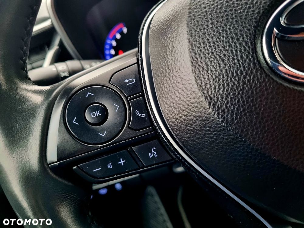 Toyota Corolla 1.8 Hybrid Executive - 18