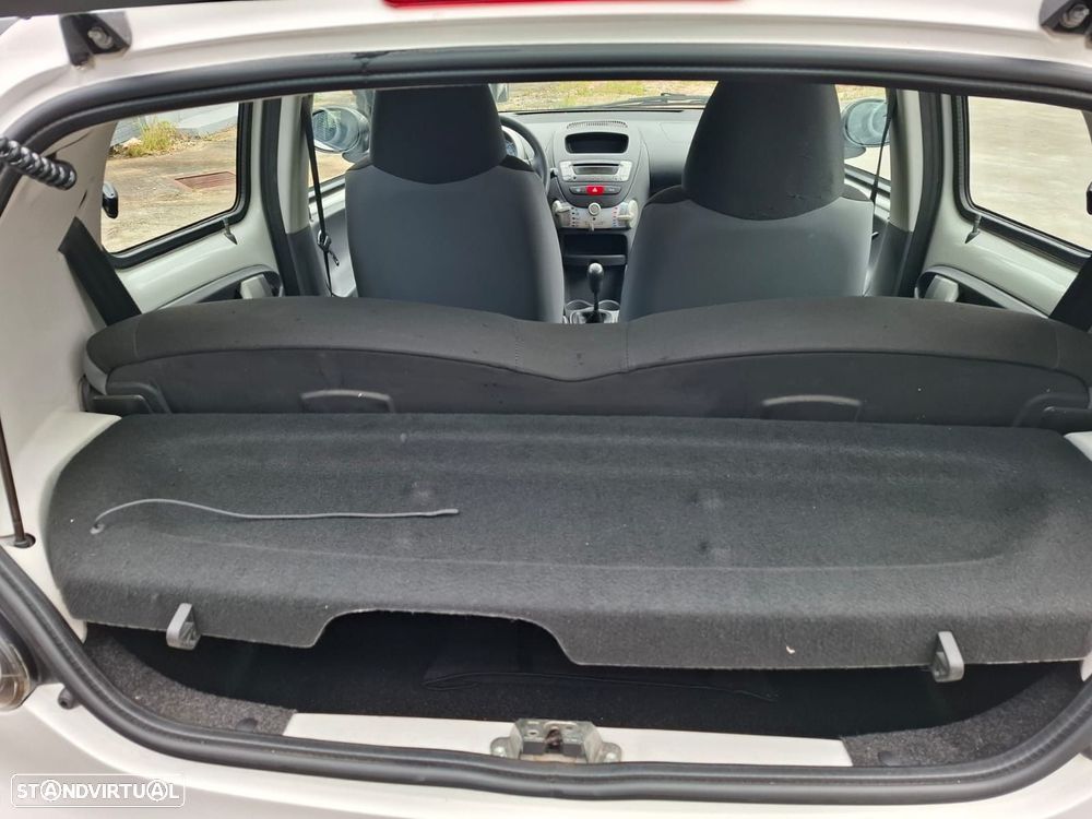 Toyota Aygo 1.0 - 31