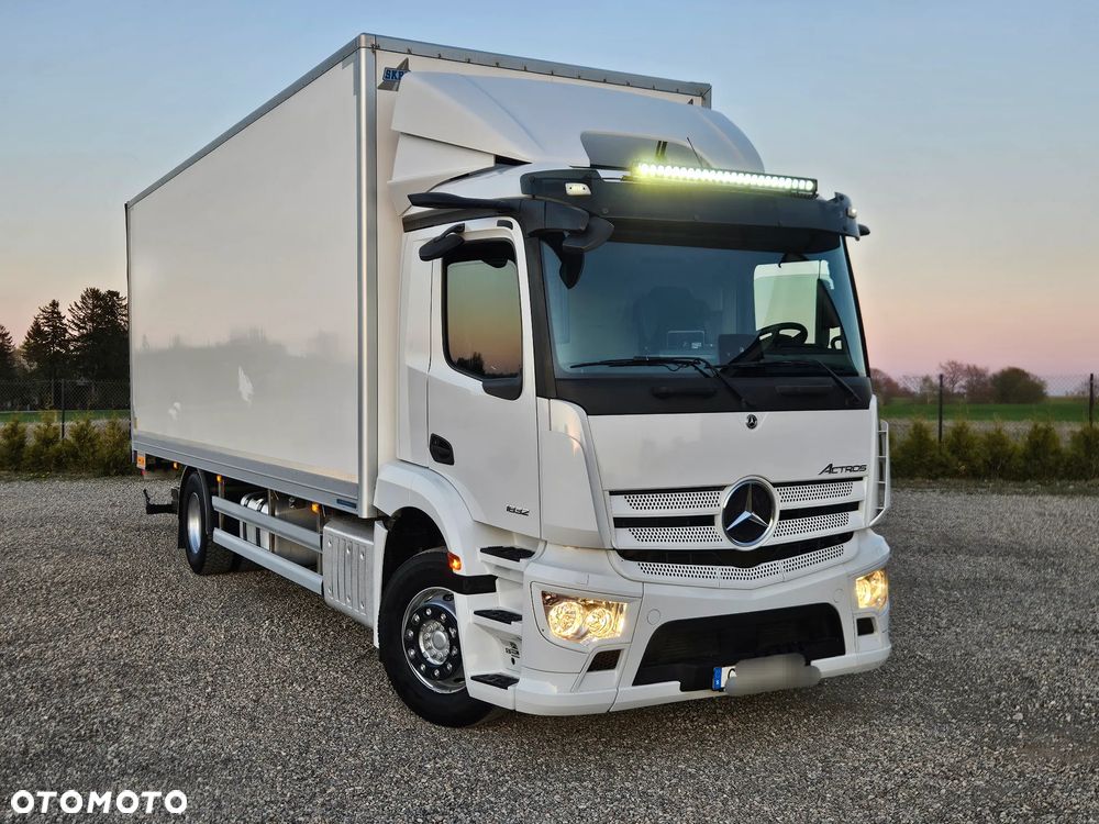 Mercedes-Benz Actros - 11