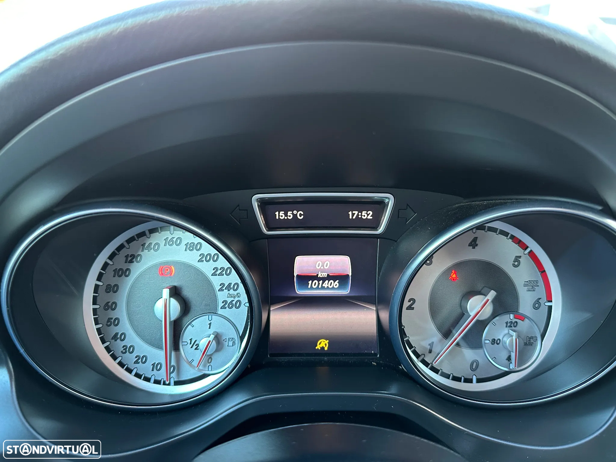 Mercedes-Benz GLA 180 d Urban - 25