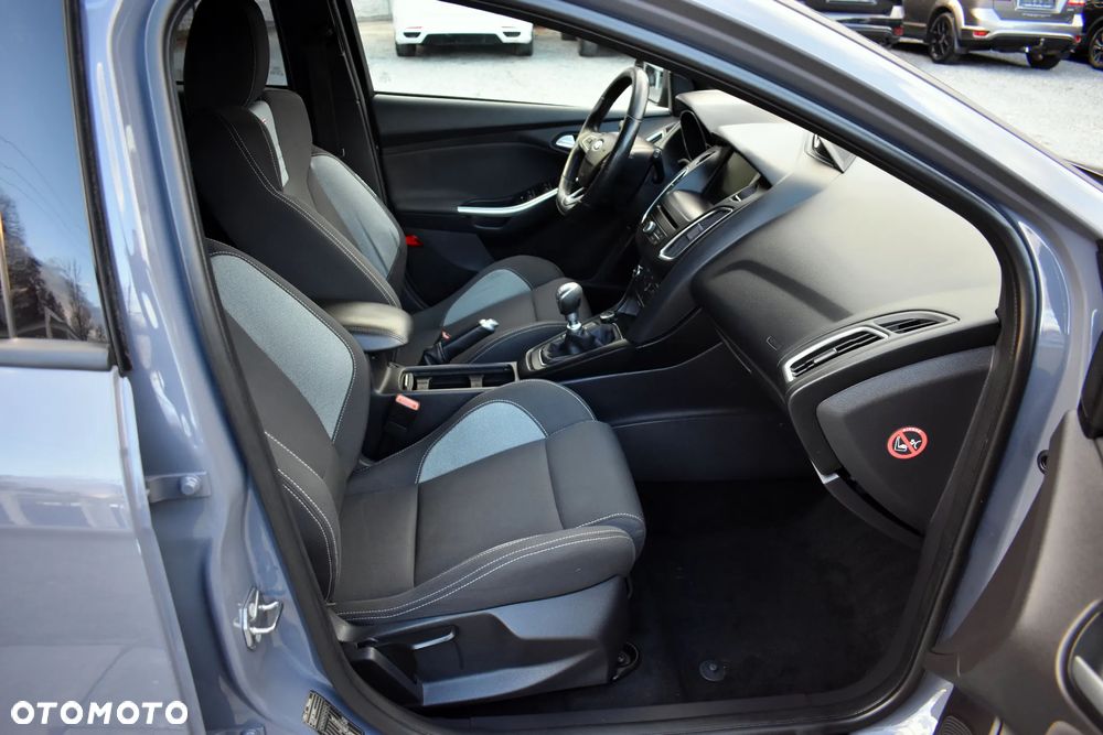 Ford Focus 2.0 TDCi ST - 34