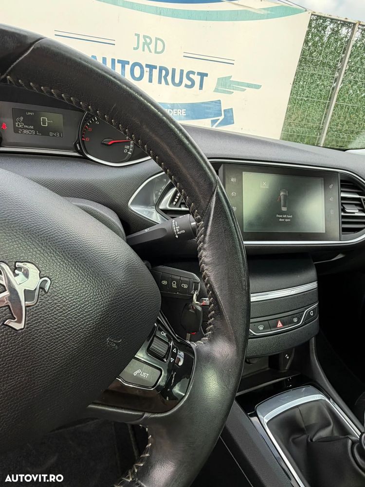 Peugeot 308 BlueHDi 120 Stop & Start Allure - 11