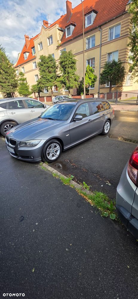 BMW Seria 3 318d - 8