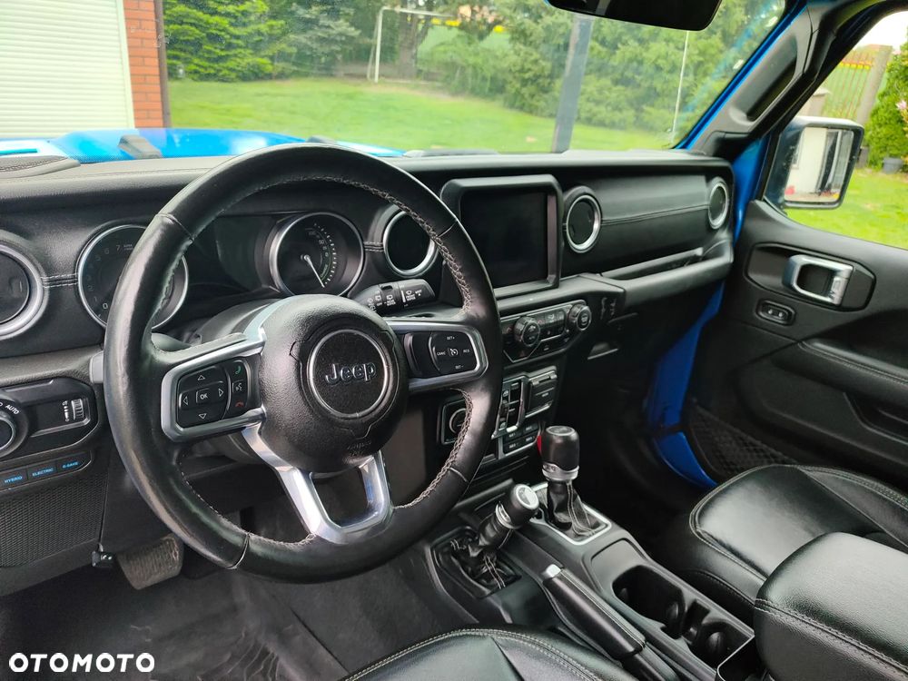 Jeep Wrangler - 14