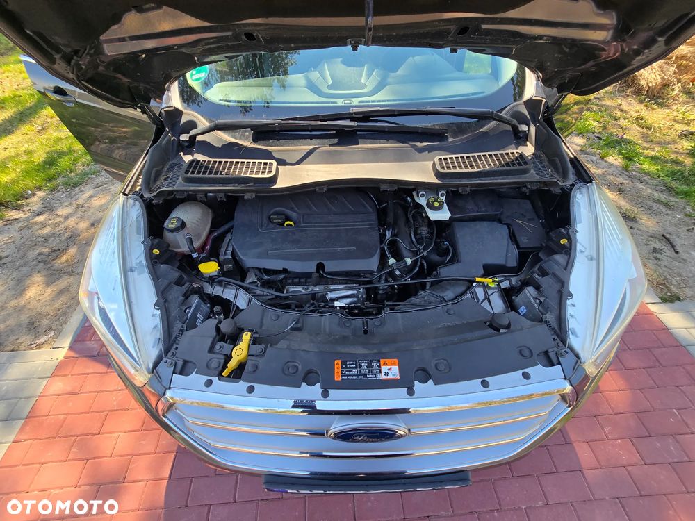 Ford Kuga 1.5 EcoBoost 2x4 Titanium - 25