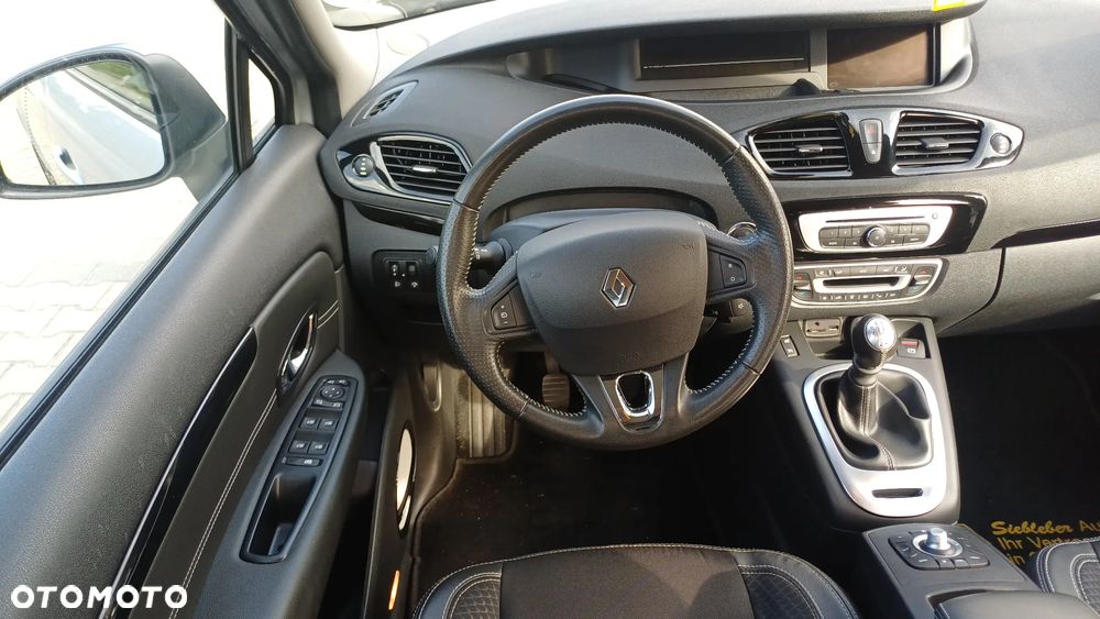 Renault Scenic - 10