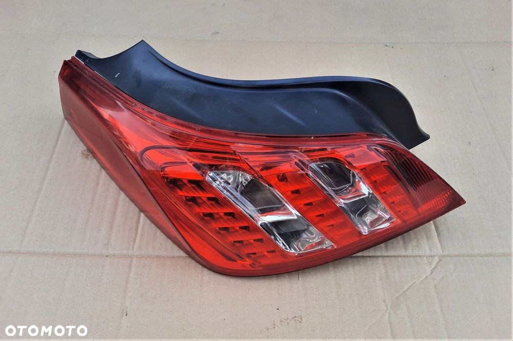 PEUGEOT 508 10-18R SEDAN LAMPA TYŁ LEWA - 1