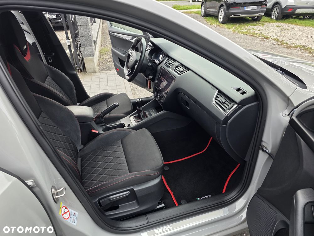 Skoda Octavia 2.0 TSI RS 230 - 28
