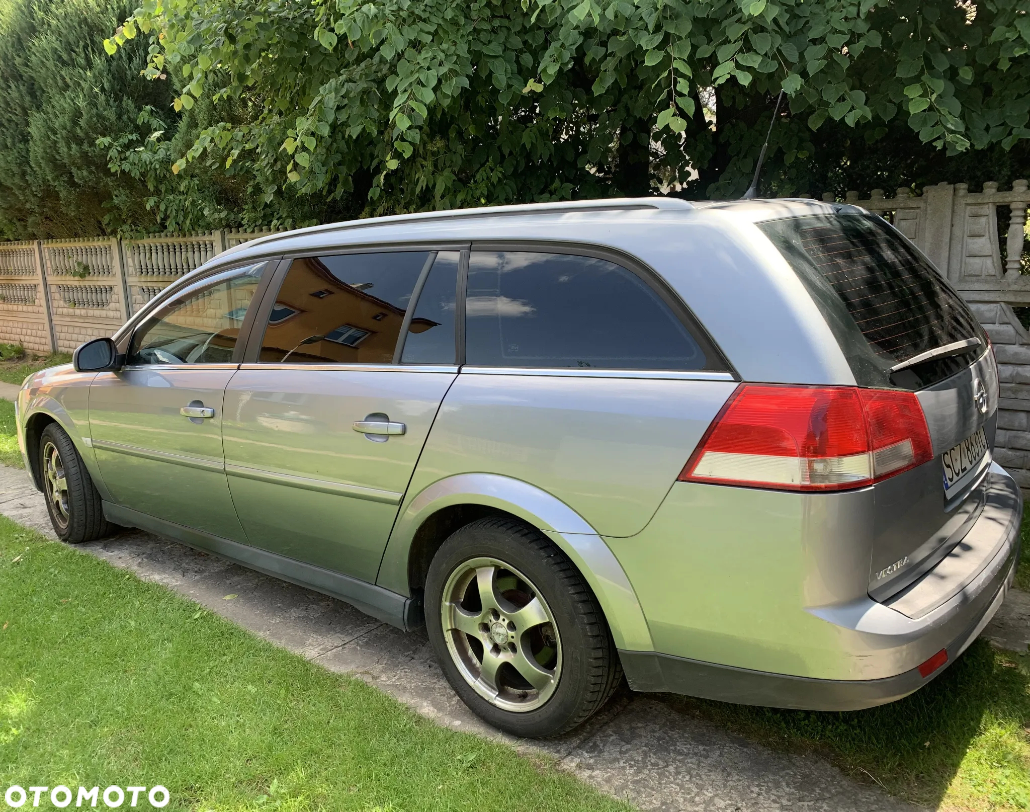 Opel Vectra 1.9 CDTI - 10