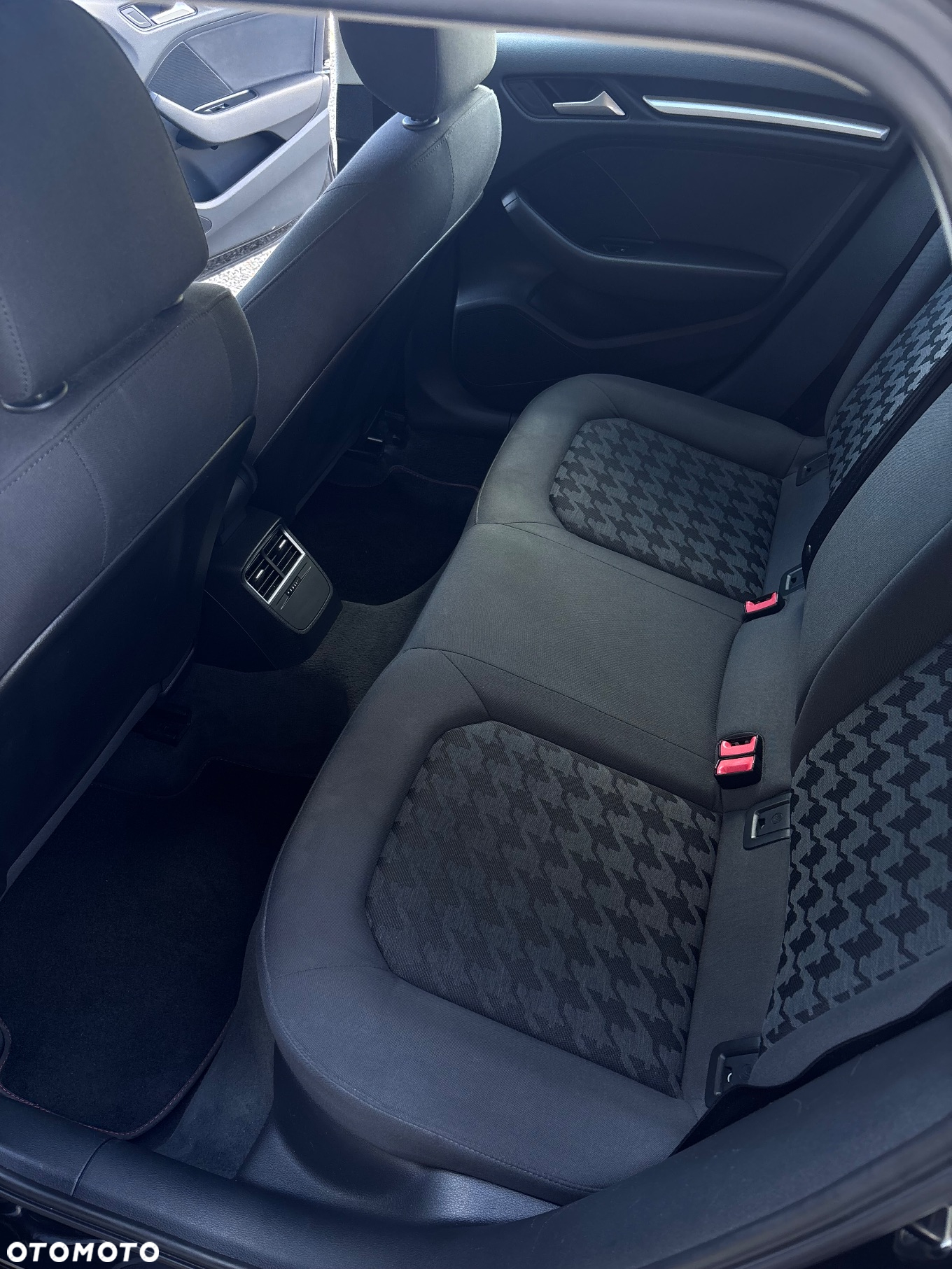 Audi A3 Sportback 2.0 TDI - 14