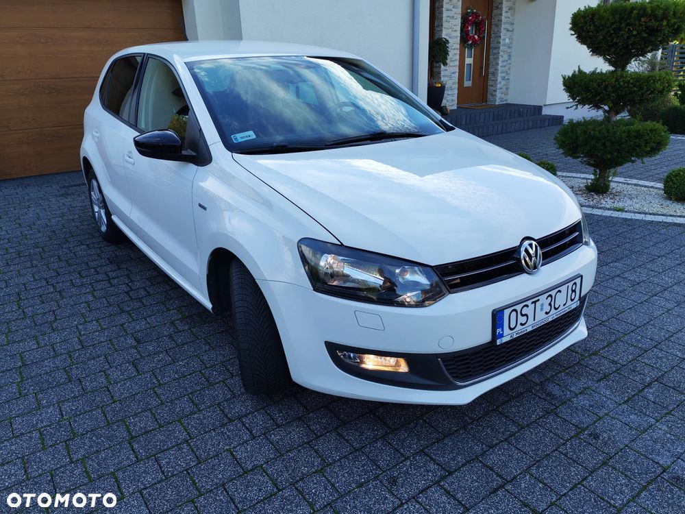 Volkswagen Polo 2012 photo 3
