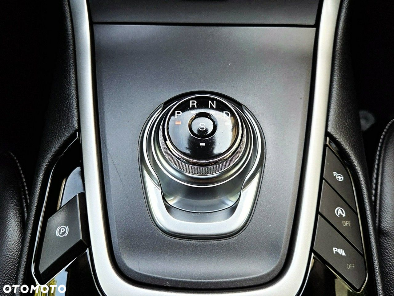 Ford S-Max - 18