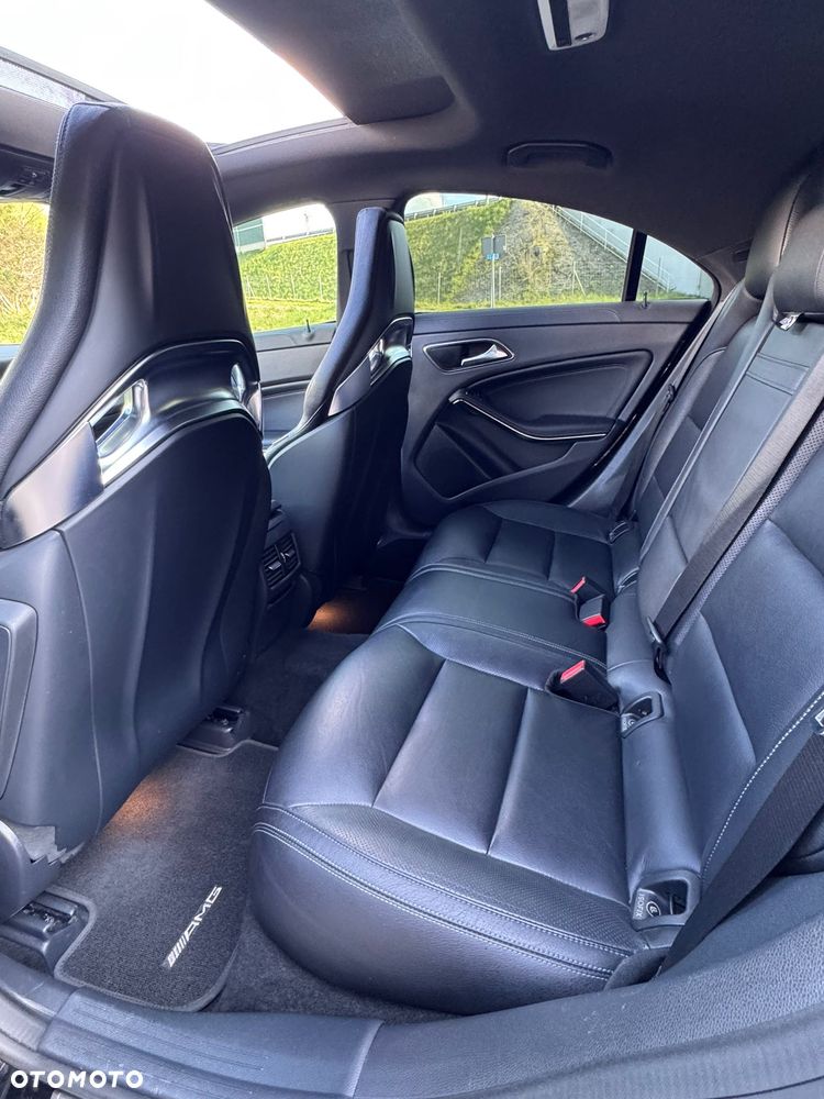 Mercedes-Benz CLA AMG 45 4Matic AMG Speedshift DCT 7G AMG Night Edition - 34