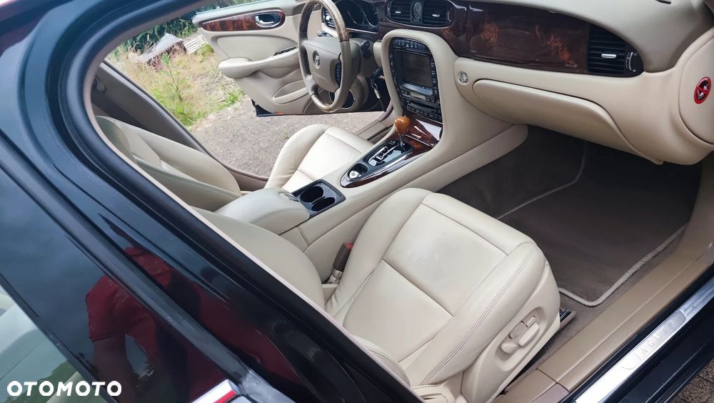 Jaguar XJ XJ6 3.0 Executive - 9