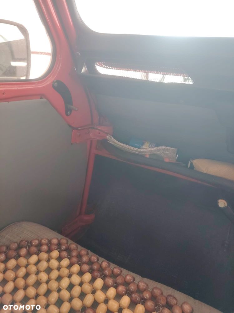 Citroën 2 CV 6 Spécial - 13