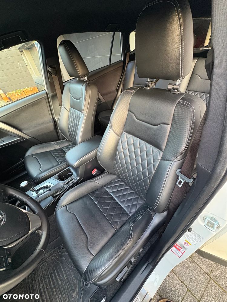 Toyota RAV4 Hybrid Prestige 4x2 - 26