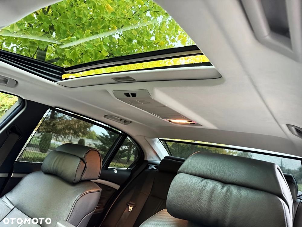 BMW Seria 7 750i L - 20