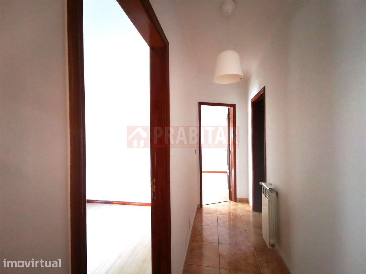 APARTAMENTO T2 COM GARAGEM NO LORETO - Grande imagem: 5/11