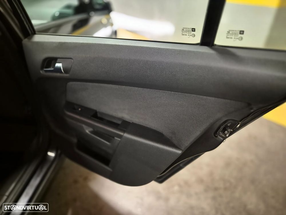 Opel Astra 1.4 Edition - 26