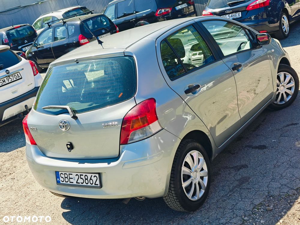 Toyota Yaris 1.33 Prestige - 36