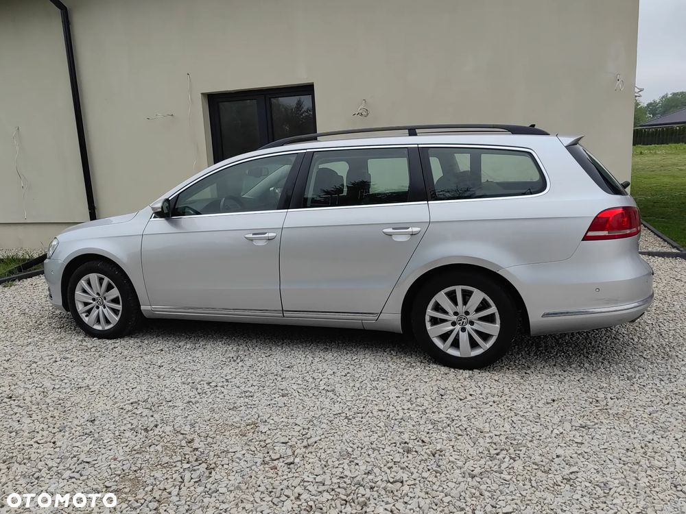 Volkswagen Passat 2.0 TDI Highline R-Style - 8